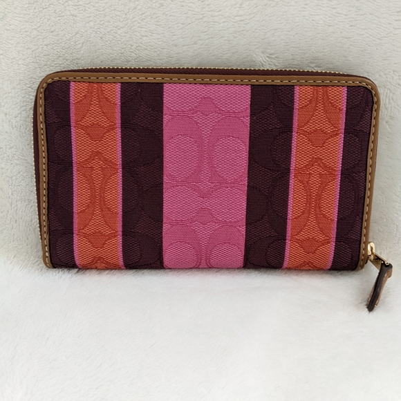 NWT COACH Signature Print Color-block Medium Zip-around Wallet - Picture 6 of 8